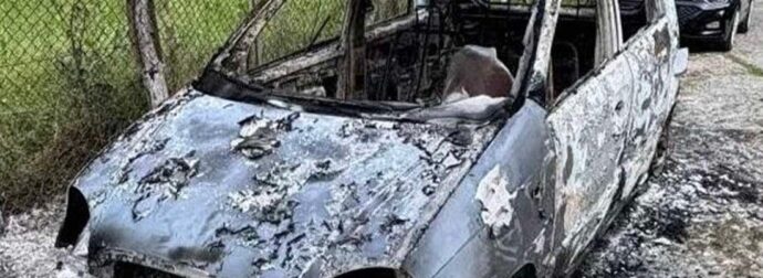 Έκαψαν αυτοκίνητο πολίτη που κατήγγειλε κακοποιήσεις ζώων – H τρίτη φορά που δέχεται ανάλογη επίθεση