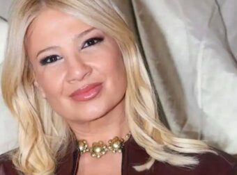 Φαίη Σκορδά: Πρησμένη και στρογγυλεμένη! Έσκασαν τα σημάδια της εγκυμοσύνης;