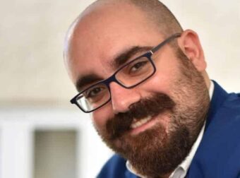 Πέθανε ο δημοσιογράφος Θωμάς Μαρκόπουλος σε ηλικία 34 ετών