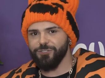 Τελικός Eurovision 2026: «Πάλι κουβά, δεν ξέρω από που να ζητήσω συγγνώμη» – Συγκίνησε ο Ακύλας