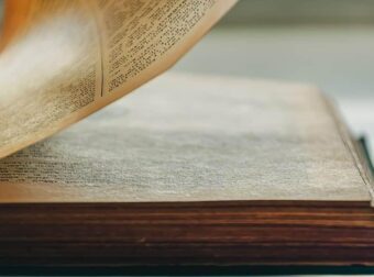 Ποια είναι η μεγαλύτερη λέξη στα ελληνικά; Έχει 172 γράμματα και έχει μπει στο Βιβλίο Γκίνες