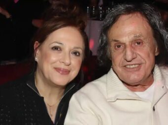 Ελένη Ράντου για Βασίλη Παπακωνσταντίνου: «Είναι δύσκολο να ζεις με έναν μύθο, συνολικά έχουμε περάσει 2-3 κρίσεις»