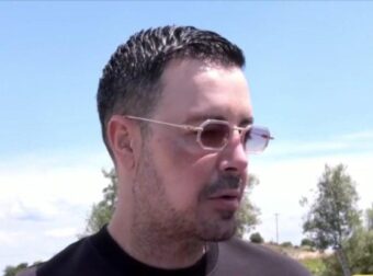 Πέτρος Κουσουλός: Τι είναι η γυροειδή λειχήνα – Το αυτοάνοσο που τον ταλαιπωρεί