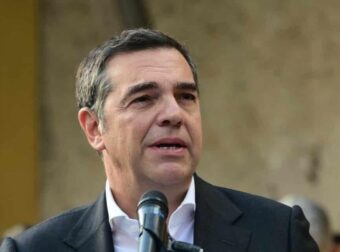 Η αφίσα Τσίπρα για το νέο κόμμα και το «ραντεβού με την Ιστορία»