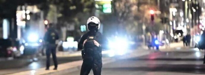 Σοκ στη Συγγρού – Νεαροί χτύπησαν με αυτοκίνητο τpανς
