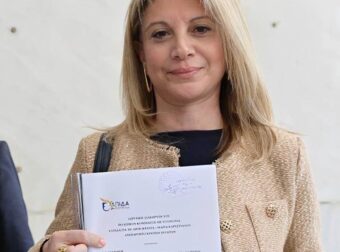 Καρυστιανού από τον Άρειο Πάγο: «Η κοινωνία απαιτεί αναγέννηση»
