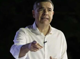 Μήνυμα Τσίπρα για τις Πανελλαδικές: «Τα όνειρά σας είναι πολύ μεγάλα για να χωρέσουν στην κόλλα»