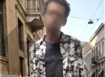 Αθήνα: Σουδανός μαχαιροβγάλτης προσπάθησε να κακοποιήσει υπάλληλο μέσα σε κατάστημα και μετά εισέβαλε σε πολυκλινική