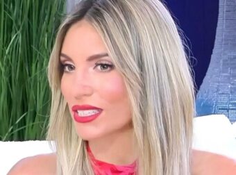 Αθηνά Οικονομάκου: «Πρώτη φορά κατάλαβα και ένιωσα το μυστήριο του γάμου»