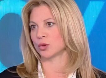 Καρυστιανού: «Εμείς δεν έχουμε έρθει στην πολιτική για να κάνουμε τα 2 σπίτια 15»