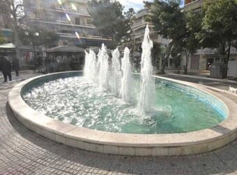 Μάχη για τη ζωή του εξακολουθεί να δίνει μετά από 4 μήνες το 2,5 ετών κοριτσάκι που έπεσε σε συντριβάνι στην Καλλιθέα