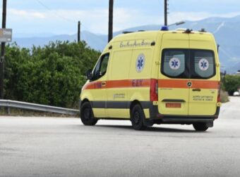 Nεκρός 75χρονος που δέχθηκε επίθεση από άλογο ενώ πήγαινε να αγοράσει καφέ