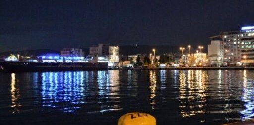 Εντοπίστηκε σορός άνδρα να επιπλέει στο λιμάνι του Πειραιά