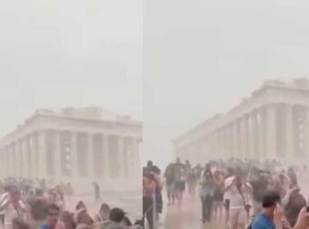 Χαμός με τουρίστες στην Ακρόπολη – Το βίντεο από την κακοκαιρία που κάνει τον γύρο του κόσμου