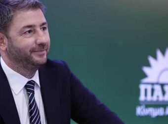 Ο ηθοποιός της πιο επιτυχημένης σειράς των τελευταίων ετών που κατεβαίνει στις εκλογές με το ΠΑΣΟΚ