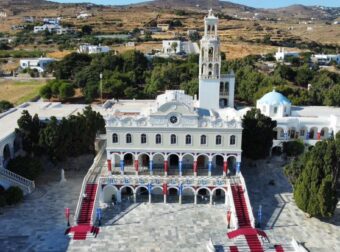 Kατάθεση ψυχής προς την Μητέρα του κόσμου και Κυρά της Τήνου