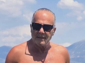 Πασίγνωστος 64χρονος Έλληνας ηθοποιός εντυπωσιάζει με την τρομερή φυσική του κατάσταση