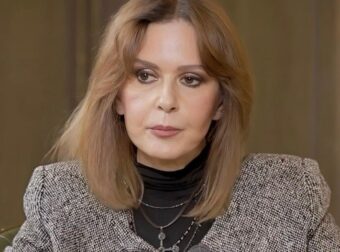 Κάτια Δανδουλάκη: «Από τα 32 χρόνια που ήμασταν με τον Μάριο Πλωρίτη, τα 20 ήμασταν 3, ήταν και η γυναίκα του»