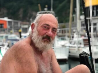 Θρίλερ στο Ιόνιο: Αγνοείται επιχειρηματίας – Ακυβέρνητο για 3 μέρες το σκάφος του, ήταν μέσα η σύζυγός του