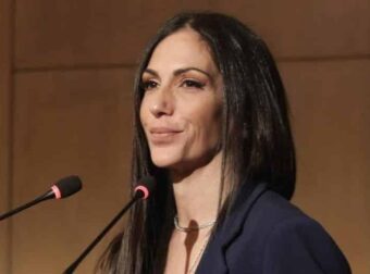 Ανθή Βούλγαρη: Πληροφορίες ότι κατήγγειλε τον σύζυγό της στο Α.Τ Αγίας Παρασκευής για περιστατικό ενδοοικογενειακής βίας