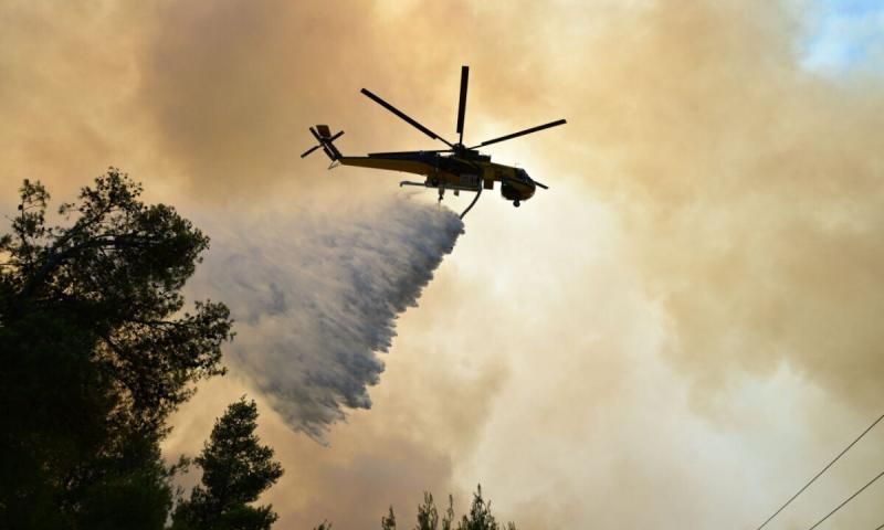 Μεγάλη φωτιά τώρα στη χώρα μας: Ήχησε το 112 - Εντολή απομάκρυνσης