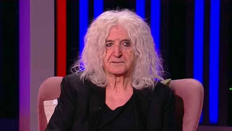 Νίκος Καρβέλας: Οι 2 πολύ σκληρές παράγραφοι που αφαίρεσε από την ανακοίνωση-κόλαφο για την Άννα Βίσση
