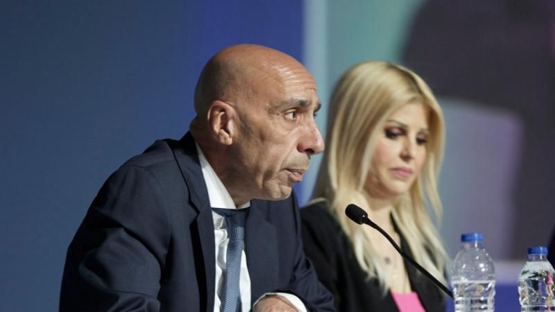 Έλενα Ράπτη: Ράκος στην Κηδεία του Πατέρα της – Η Περιουσία και το «Πόθεν Έσχες»