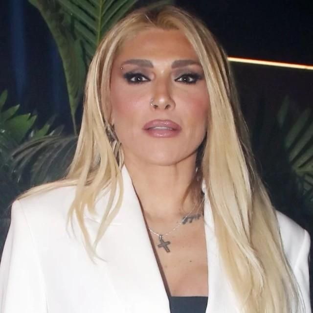 Αγγελική Ηλιάδη: Εσπευσμένα στο νοσκομείο η τραγουδίστρια