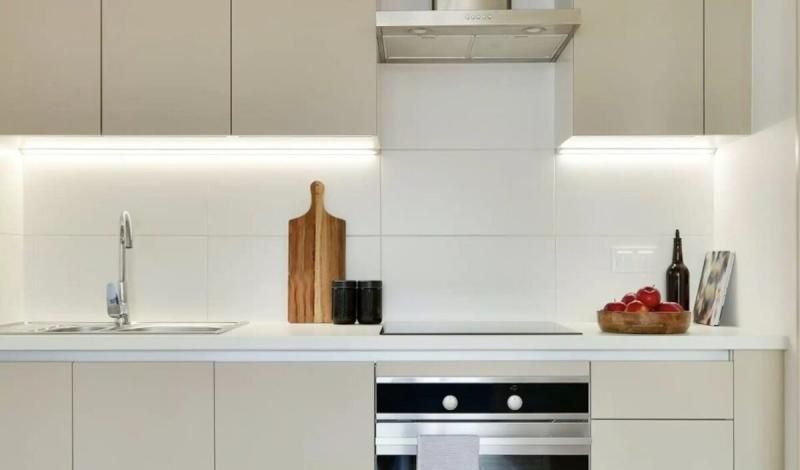Το Συρόμενο Κουτί από τα IKEA που Βάζει Τέλος στο Χάος κάτω από τον Νεροχύτη
