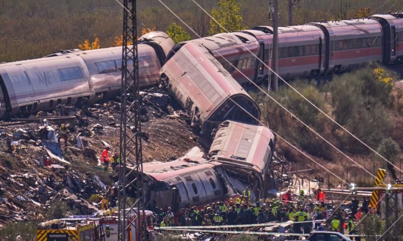 Τραγωδία δίχως τέλος: Στους 64 οι νεκροί από την σύγκρουση των τρένων - Πόσοι αγνοούνται