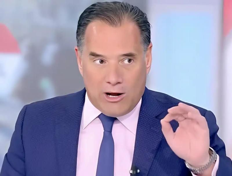Χαμός με τον Άδωνι στο νοσοκομείο Χανίων – «Και Α και ΟΥ και ΟΥ, να ο τηλεγκουρού!»