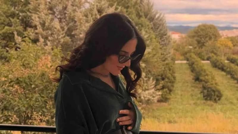 ΕΚΠΛΗΞΗ ΣΤΗΝ ΕΛΛΗΝΙΚΗ SHOWBIZ: ΑΓΑΠΗΜΕΝΗ ΤΡΑΓΟΥΔΙΣΤΡΙΑ ΘΑ ΓΙΝΕΙ ΜΑΜΑ ΓΙΑ 1Η ΦΟΡΑ!