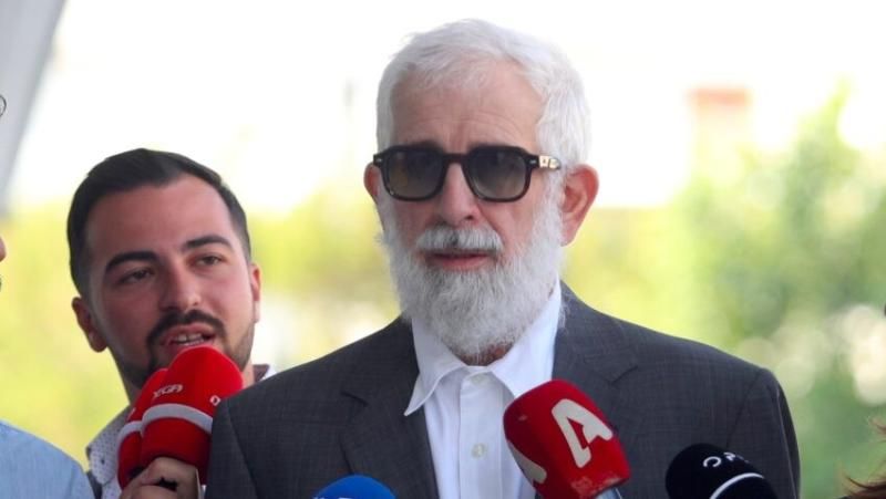 Η βόμβα έσκασε: Επιστρέφει ο Πέτρος Φιλιππίδης
